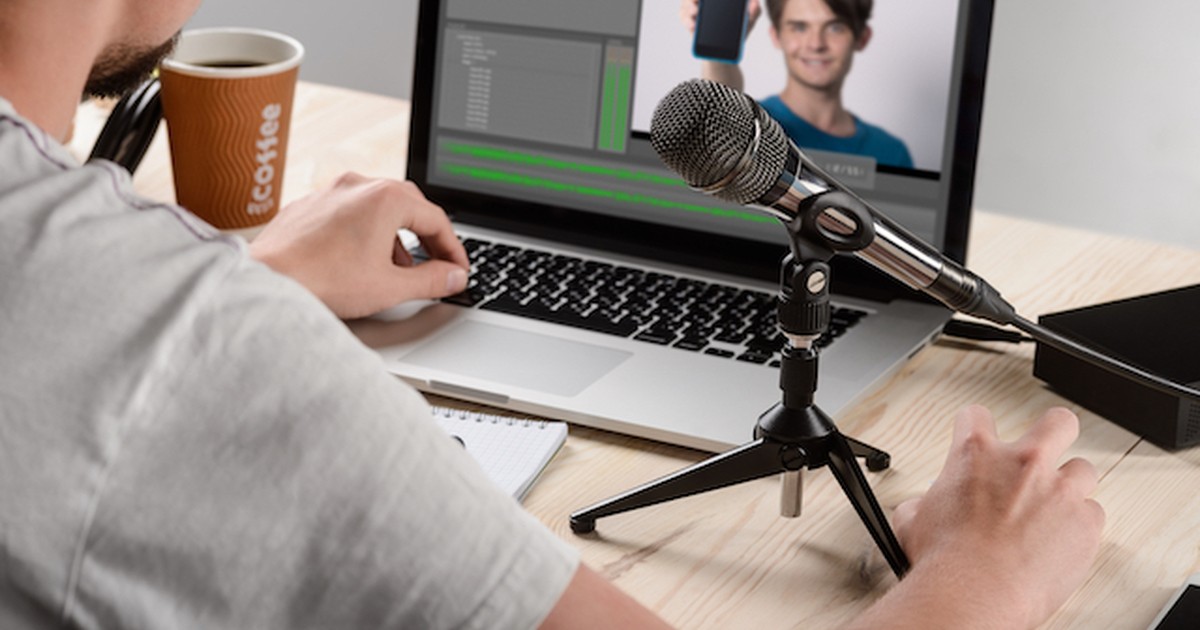 Why Hiring a Videographer for Your Reel Is Worthwhile Backstage