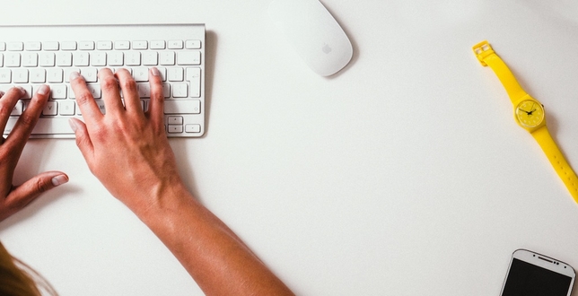 Why Blogging Is a Great Side Gig For Actors