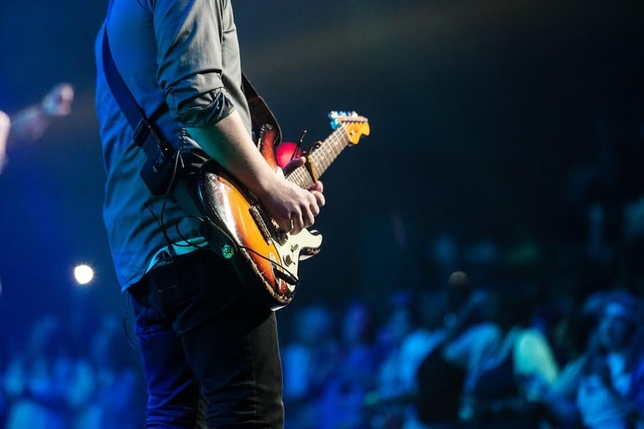 Now Casting: ‘Rock of Ages’ Norwegian Cruise Line Production + More