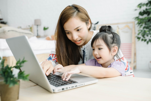 10 Ways to Keep Your Child Actor Safe on Social Media