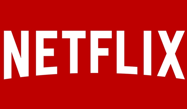 Now Casting: Background Roles in Netflix’s ‘Everything Sucks!’ + 3 More Gigs