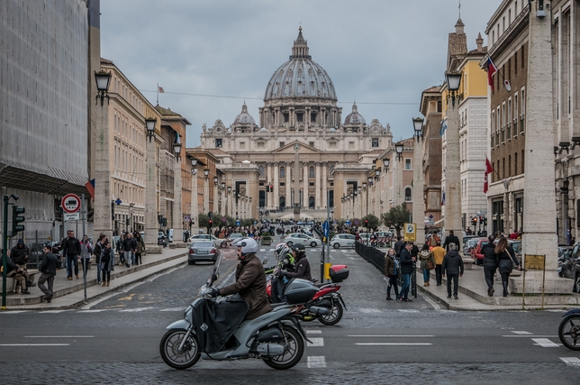U.K. Casting: Tour Through Italy With Theatrino