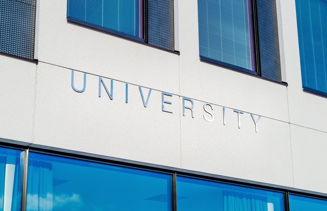 7 Tips for Choosing a Performing Arts College