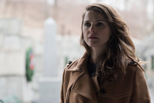 Now Casting: Play Dive Bar Patrons in FX’s ‘The Americans’ + 3 More Gigs