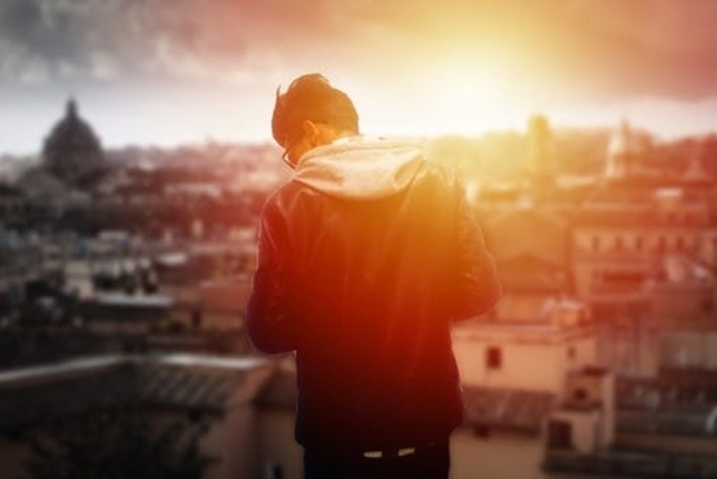U.K. Now Casting: Actor With Diverse Skills Wanted for Lead Role + More in ‘Traitless’