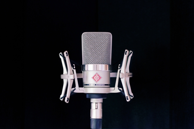 A Behind-The-Scenes Look at Why Voice Talent Gets Hired—and Why They Don’t
