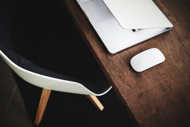 For Professionally-Minded Artists, Online Classes Aren’t Enough
