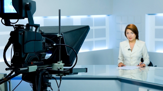 How to Master the Teleprompter When Hosting