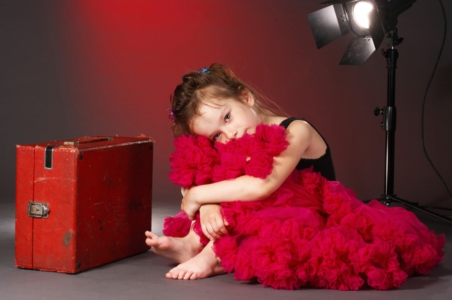 Week in Review: Disgraced Company Charges Children to Be on Stage + More Industry News
