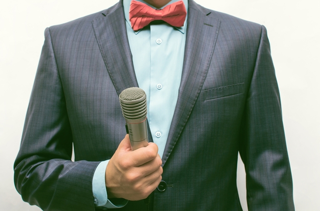 Now Casting: Earn $3,000 per Week as a Spanish Facebook Game Show Host + 3 More Gigs