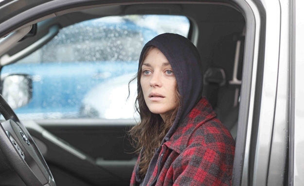 Marion Cotillard Shares Her Rust And Bone Experience Backstage