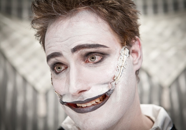 Actors Perform With No Words In 'The Man Who Laughs'