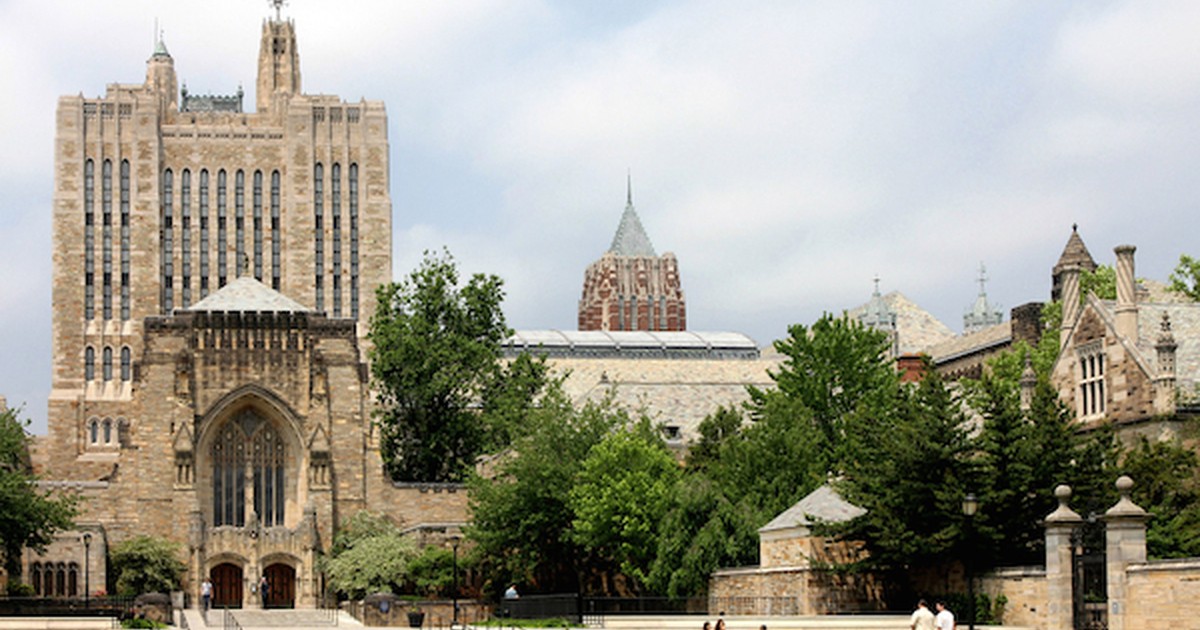 10 Theater Colleges to KickStart Your Career Backstage