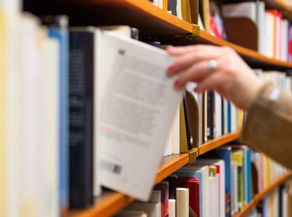 11 Amazing Books for the On-Camera Actor
