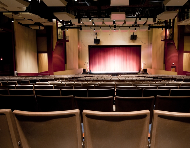 3-reasons-a-theater-degree-is-important-backstage