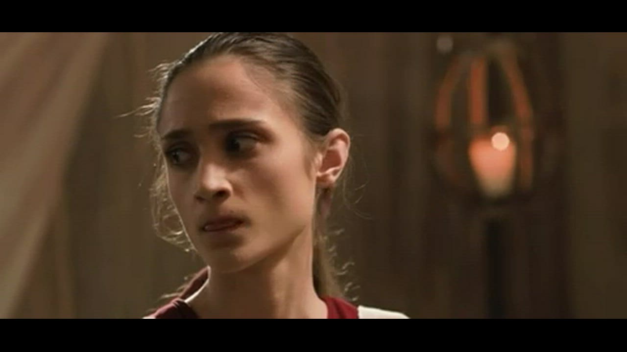 Logan Roe Actress 60 Photos - Moonagedaydream.film