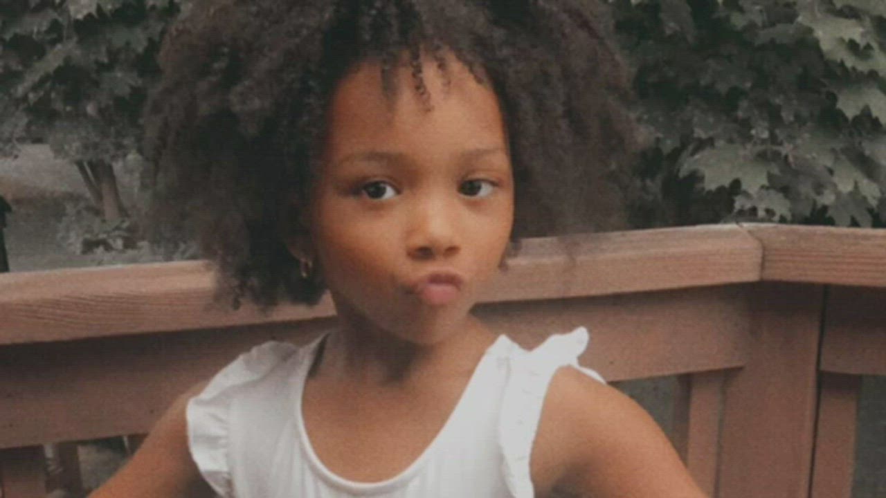 CHERISH - Professional Profile, Photos on Backstage - ModelActress