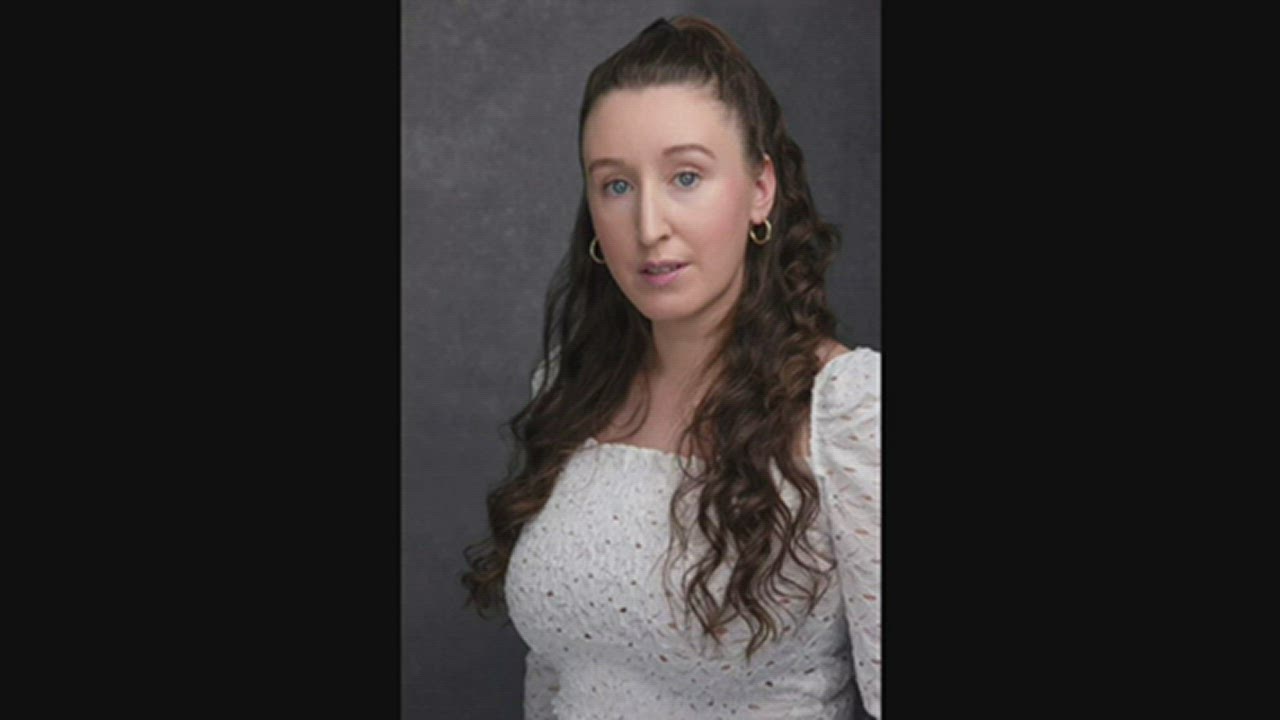 Charlotte Redmond - Professional Profile, Photos on StarNow ...