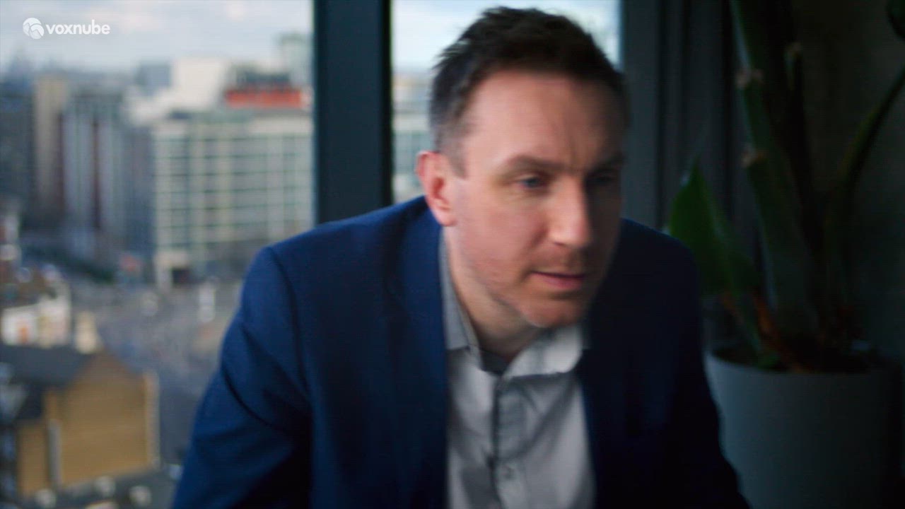 Steve Hopper - Professional Profile, Photos on StarNow - Presenter ...