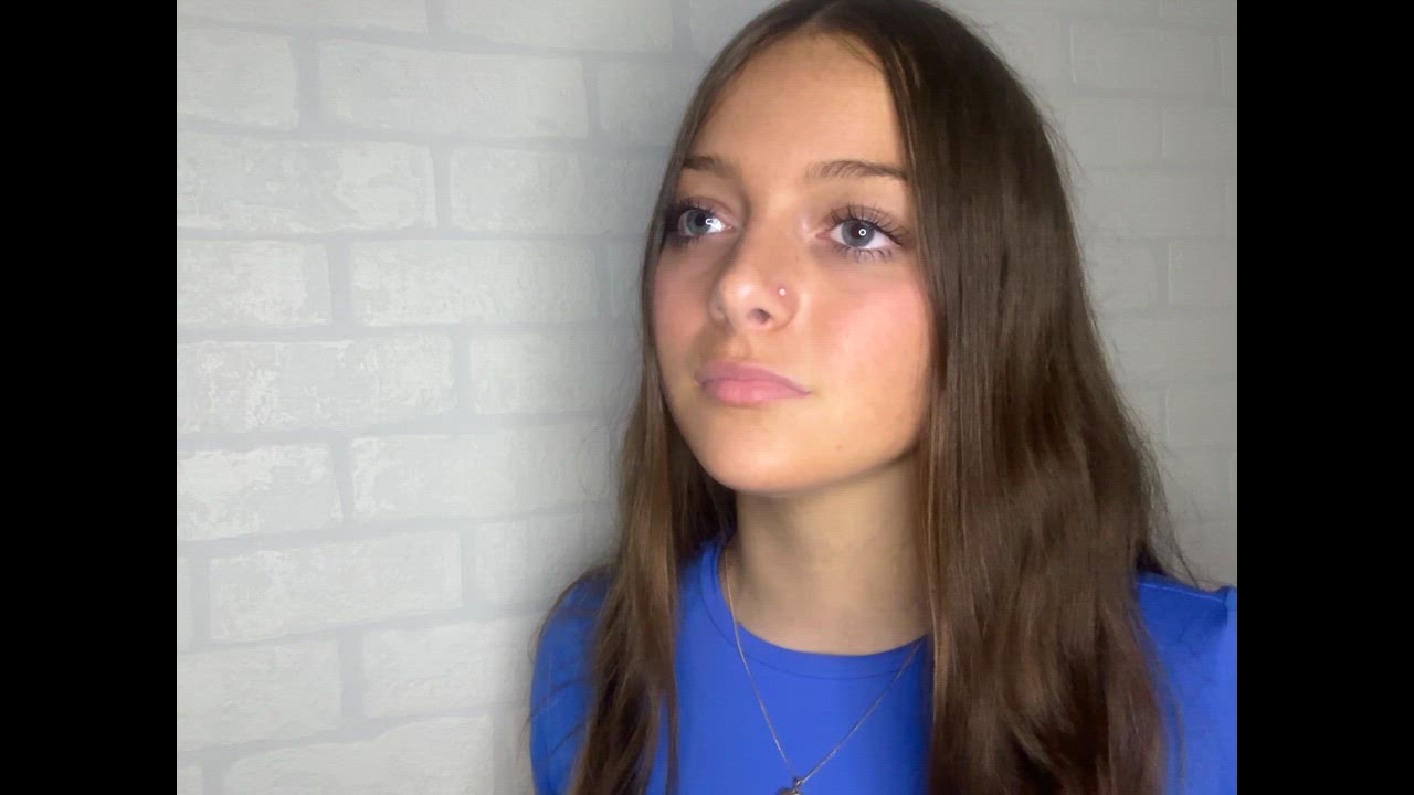 willow-sailes-professional-profile-photos-on-starnow-actress